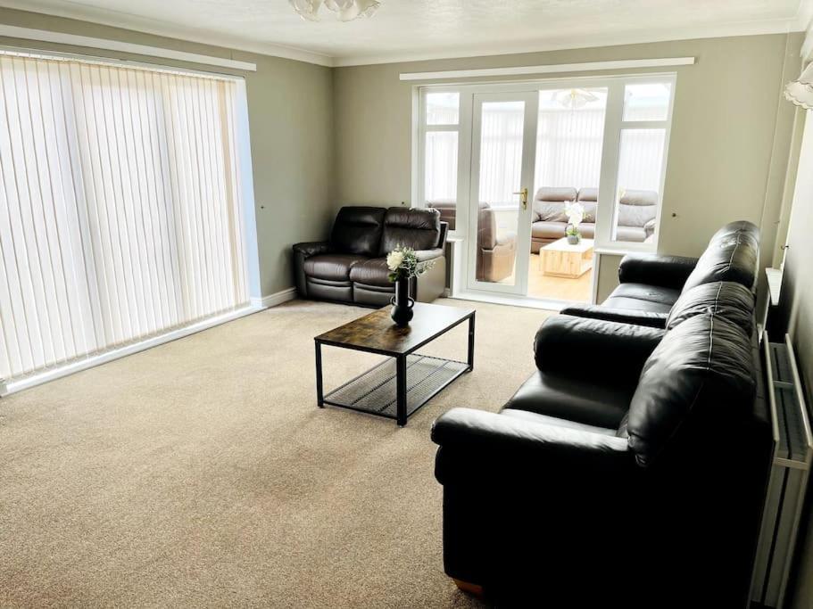 5-Bedroom Cottage In Healing, Grimsby Exteriér fotografie